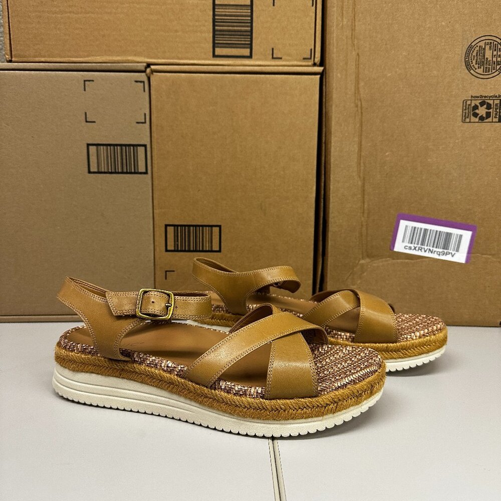 Vionic Mar - tan - size 11 wide